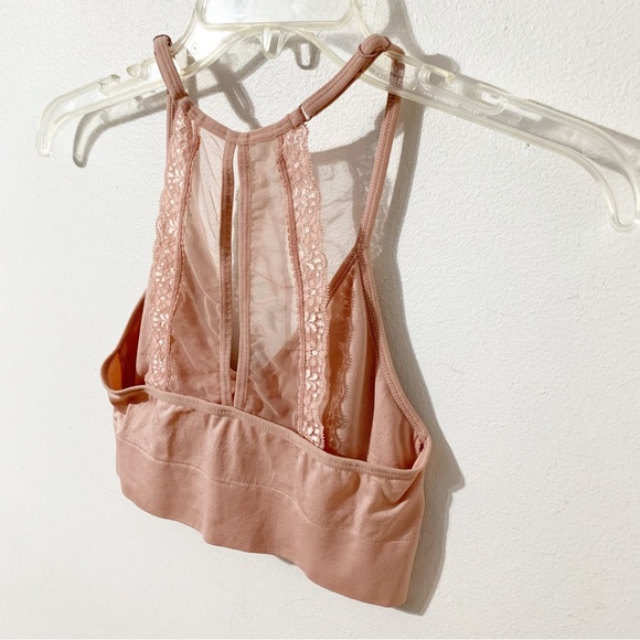 Reebok Split Lacey Back Sports Like Bra Adjustable Straps Blush Size Small Vneck - Picture 4 of 6